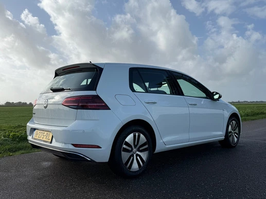 Volkswagen e-Golf - Afbeelding 29 van 30