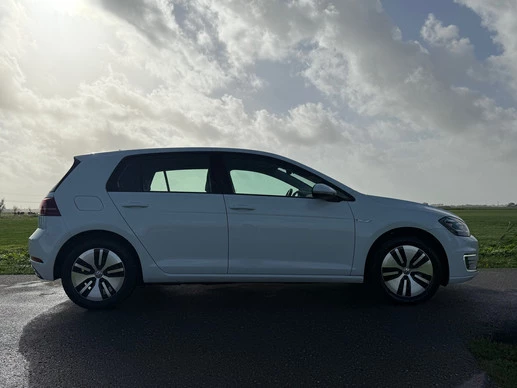Volkswagen e-Golf - Afbeelding 30 van 30