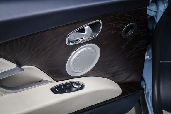 Aston Martin DB11 - Afbeelding 11 van 30