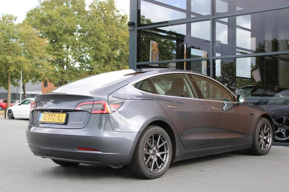 Tesla Model 3 - Afbeelding 10 van 22