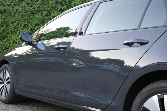 Volkswagen e-Golf - Afbeelding 9 van 27