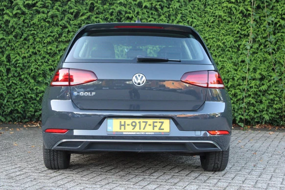 Volkswagen e-Golf - Afbeelding 11 van 27