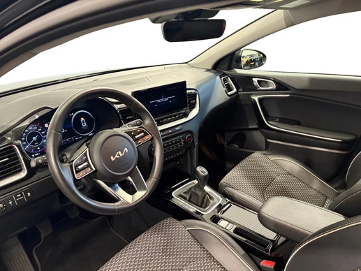Kia Ceed - Afbeelding 13 van 28
