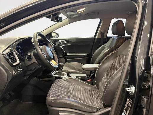 Kia Ceed - Afbeelding 14 van 28