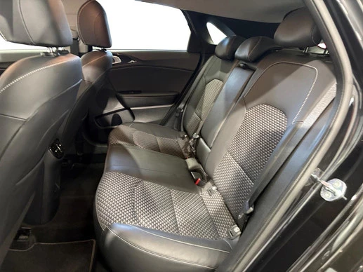 Kia Ceed - Afbeelding 25 van 28