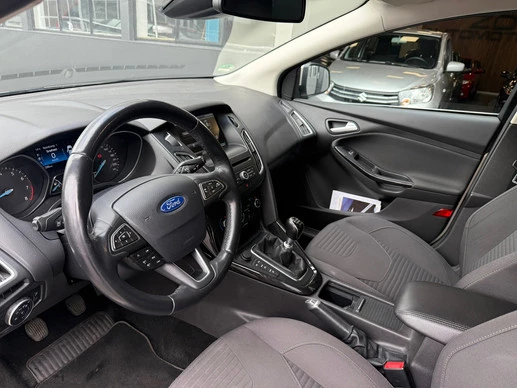 Ford Focus - Afbeelding 10 van 19