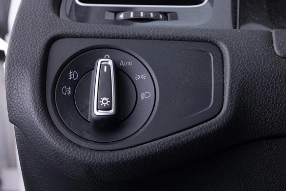 Volkswagen Golf - Afbeelding 11 van 30