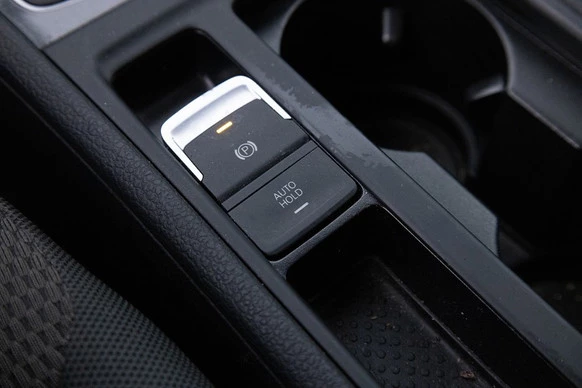 Volkswagen Golf - Afbeelding 16 van 30