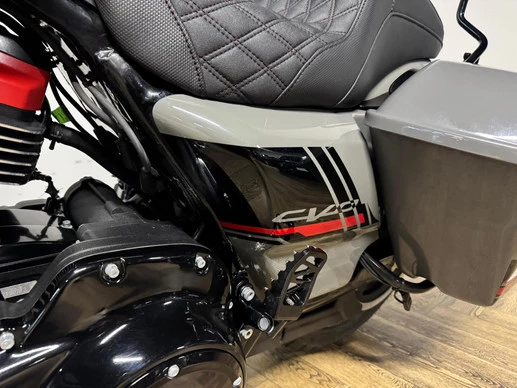 Harley-Davidson Street Glide - Afbeelding 13 van 30