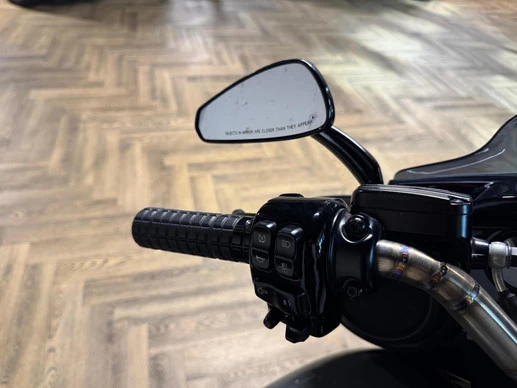 Harley-Davidson Street Glide - Afbeelding 23 van 30