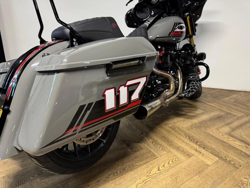 Harley-Davidson Street Glide - Afbeelding 28 van 30