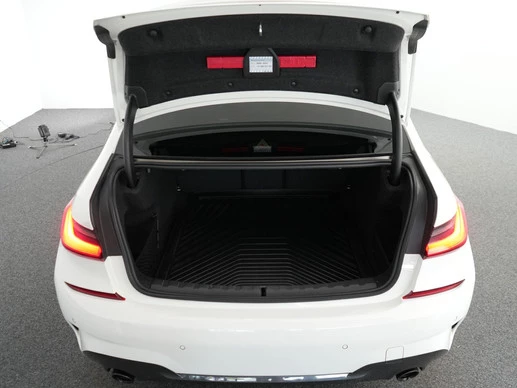 BMW 3 Serie - Afbeelding 28 van 30