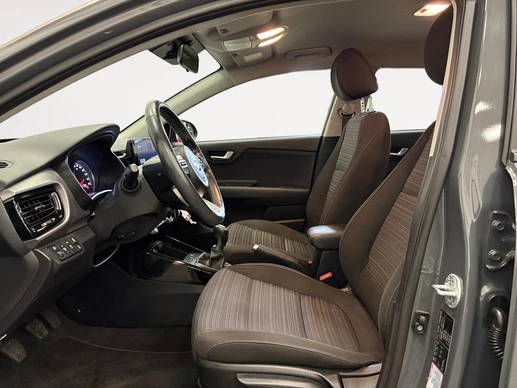 Kia Stonic - Afbeelding 13 van 27