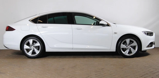 Opel Insignia - Afbeelding 2 van 30