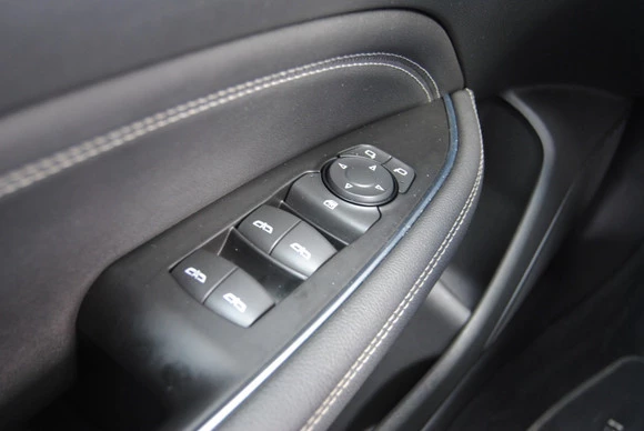 Opel Insignia - Afbeelding 23 van 30