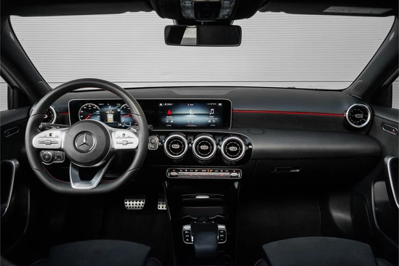 Mercedes-Benz A-Klasse - Afbeelding 2 van 30