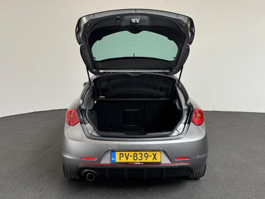 Alfa Romeo Giulietta - Afbeelding 27 van 30