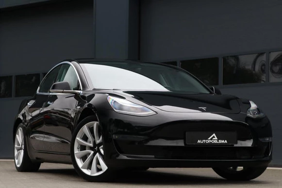 Tesla Model 3 - Afbeelding 1 van 12