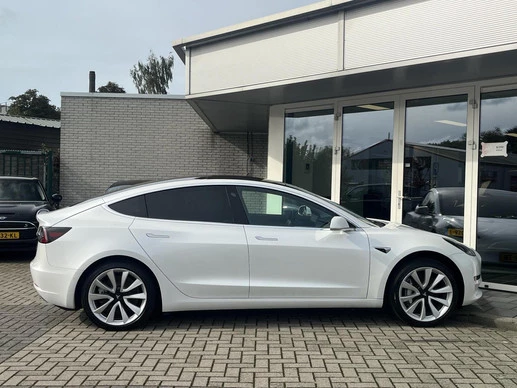 Tesla Model 3 - Afbeelding 3 van 19