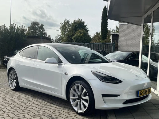 Tesla Model 3 - Afbeelding 5 van 19