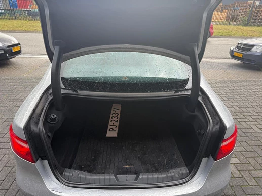 Jaguar XF - Afbeelding 12 van 30