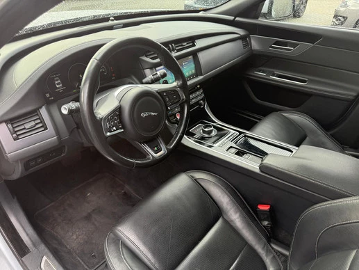 Jaguar XF - Afbeelding 20 van 30