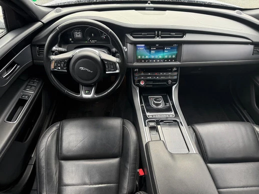 Jaguar XF - Afbeelding 21 van 30