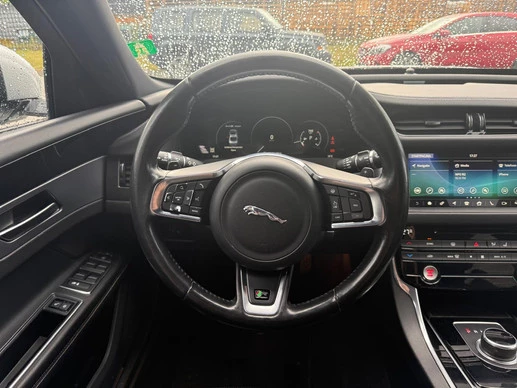 Jaguar XF - Afbeelding 23 van 30