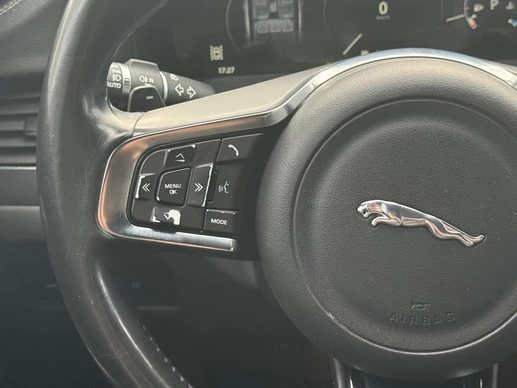 Jaguar XF - Afbeelding 24 van 30