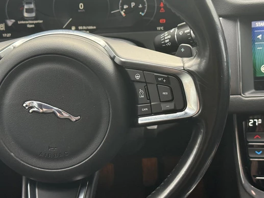 Jaguar XF - Afbeelding 25 van 30