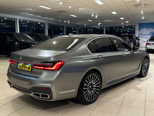 BMW 7 Serie - Afbeelding 10 van 30