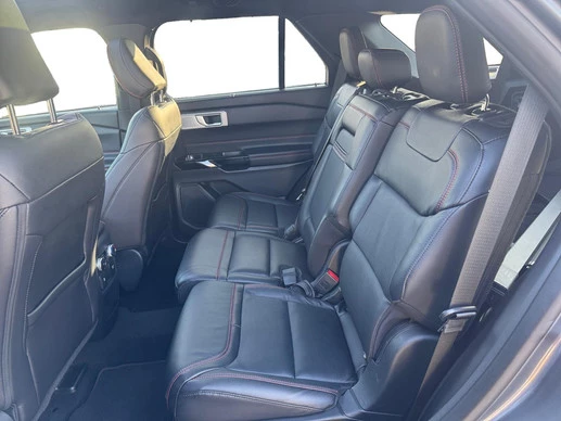 Ford Explorer - Afbeelding 11 van 30