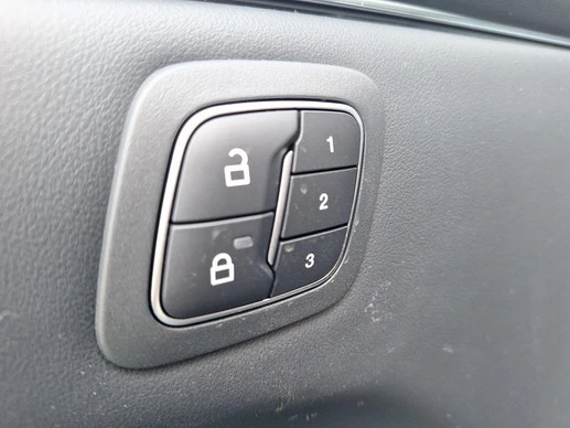 Ford Mustang Mach-E - Afbeelding 29 van 30