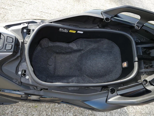 Yamaha T-MAX - Afbeelding 12 van 18
