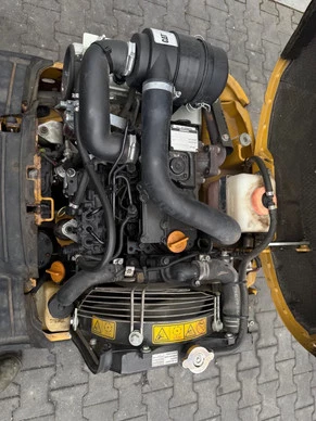 Caterpillar  - Afbeelding 13 van 26