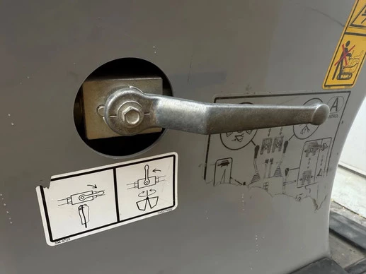 Caterpillar  - Afbeelding 15 van 26