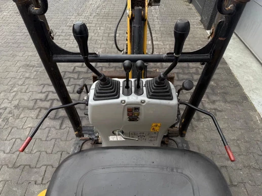 Caterpillar  - Afbeelding 16 van 26