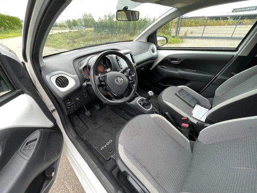 Toyota Aygo - Afbeelding 10 van 29