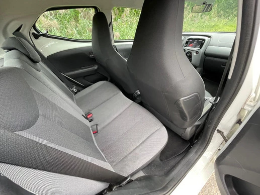 Toyota Aygo - Afbeelding 12 van 29