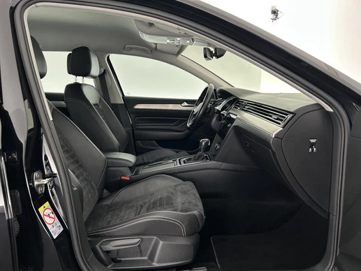 Volkswagen Passat - Afbeelding 11 van 30