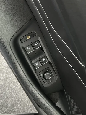Volkswagen Passat - Afbeelding 13 van 30