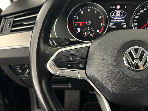 Volkswagen Passat - Afbeelding 15 van 30