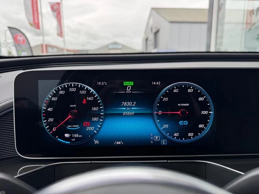 Mercedes-Benz EQC - Afbeelding 27 van 30