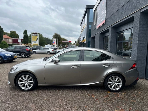 Lexus IS - Afbeelding 7 van 26