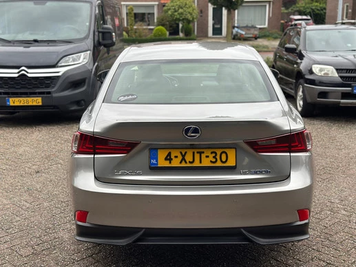 Lexus IS - Afbeelding 9 van 26
