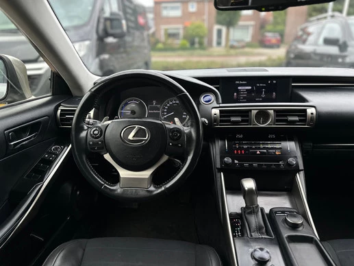 Lexus IS - Afbeelding 16 van 26