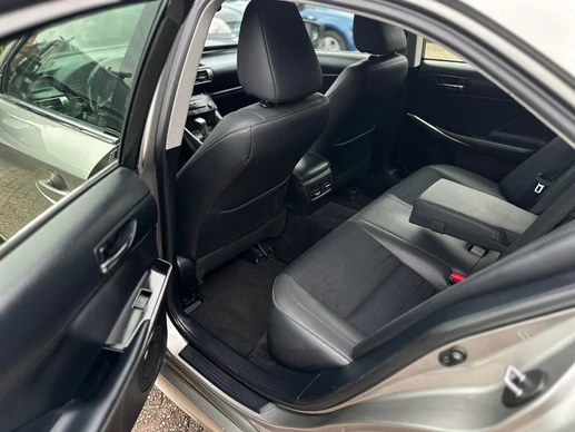 Lexus IS - Afbeelding 24 van 26