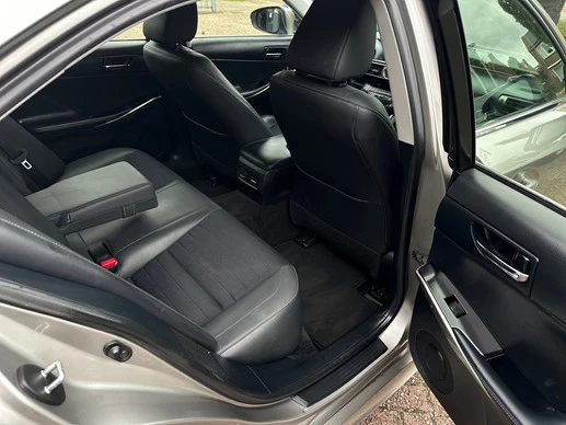 Lexus IS - Afbeelding 25 van 26