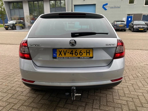 Škoda Rapid - Afbeelding 6 van 30