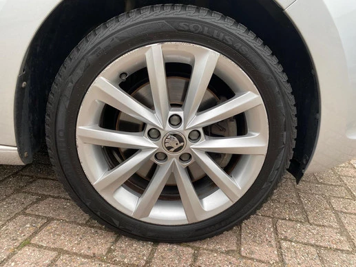 Škoda Rapid - Afbeelding 11 van 30